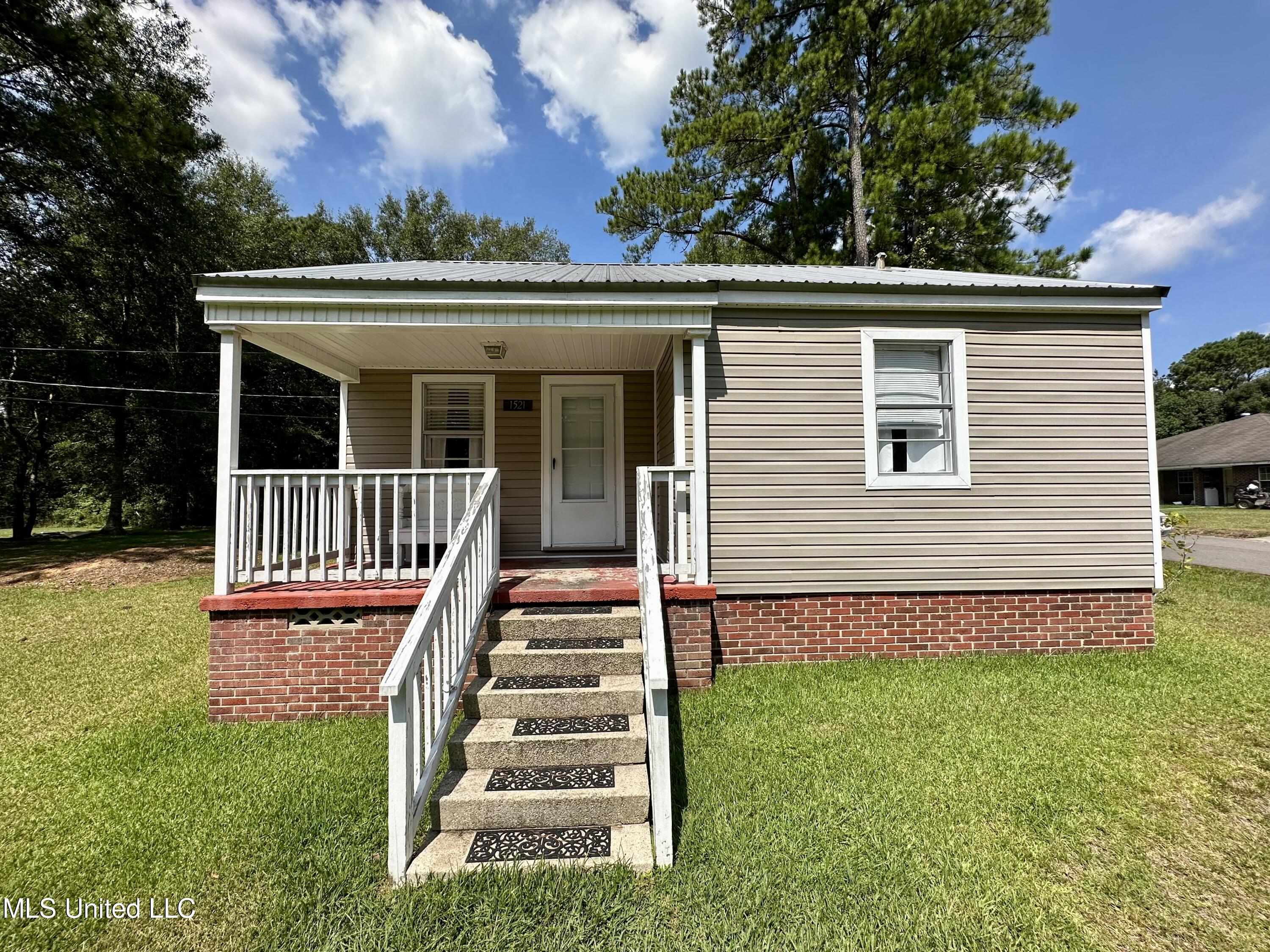 1521 Adcox Road Picayune, MS 39466 - Photo 1 of 16 IMG_1689