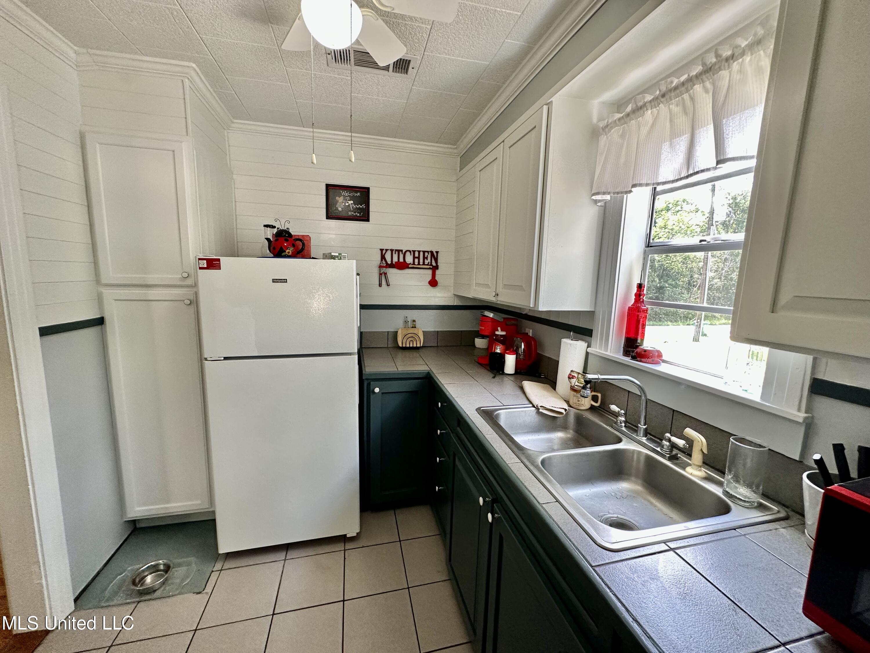 1521 Adcox Road Picayune, MS 39466 - Photo 12 of 16 IMG_1684