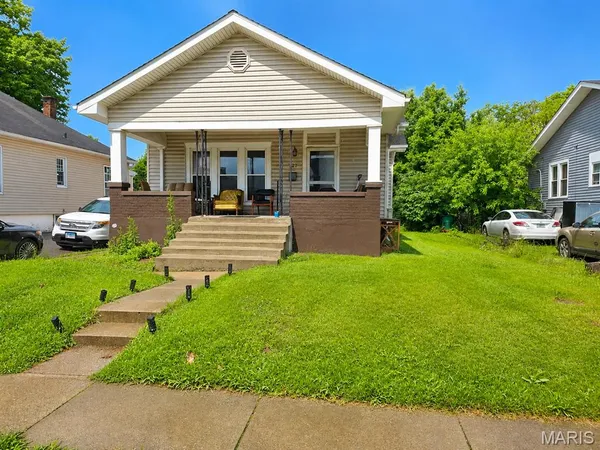 $69,900 | 727 North 38th Street, East St. Louis, IL 62205