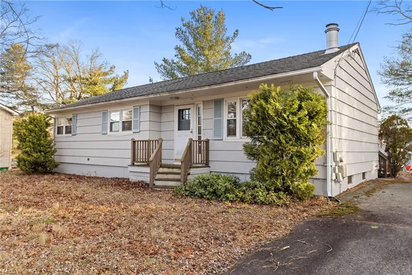 $469,900 | 50 Indian Run Trail, Smithfield, RI 02917