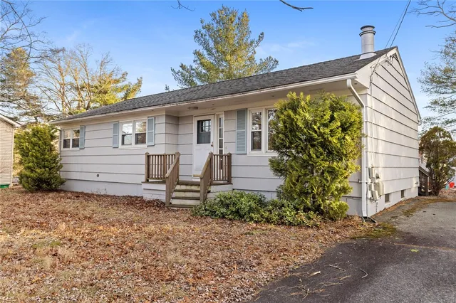 $469,900 | 50 Indian Run Trail, Smithfield, RI 02917