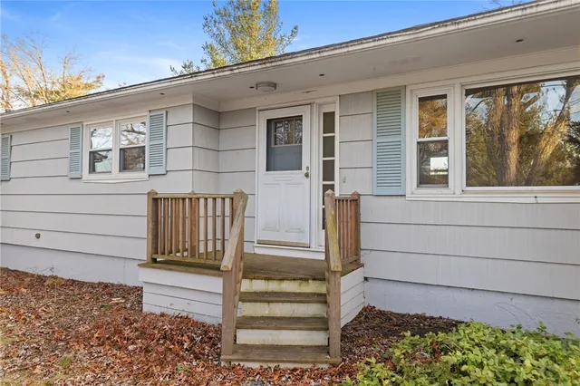 $469,900 | 50 Indian Run Trail, Smithfield, RI 02917