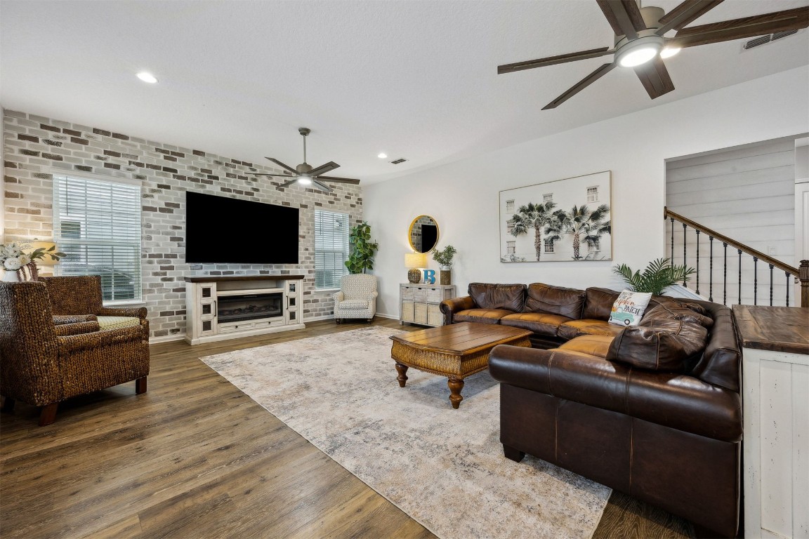 245 Morning Ray Way Yulee, FL 32097 - Photo 3 of 62