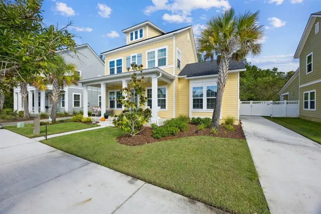 $669,900 | 245 Morning Ray Way, Yulee, FL 32097