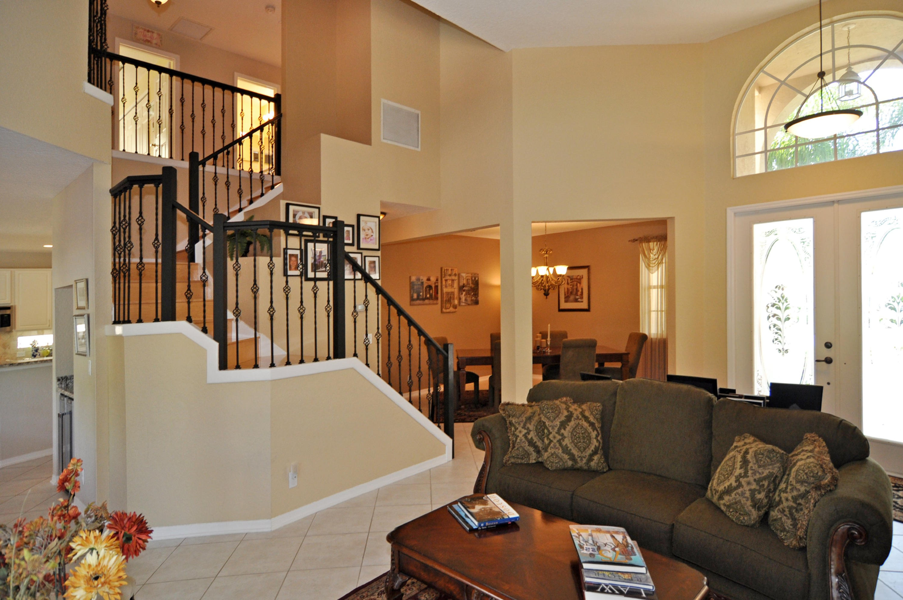 12653 Torbay Drive Boca Raton, FL 33428 - Photo 9 of 21 Living Room