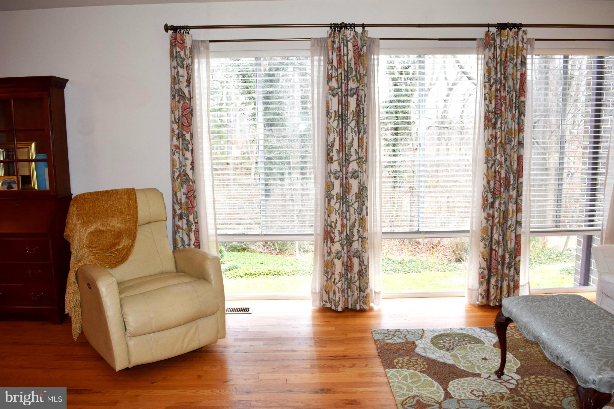 1763 Wainwright Drive Reston, VA 20190 - Photo 11 of 28 Living Room