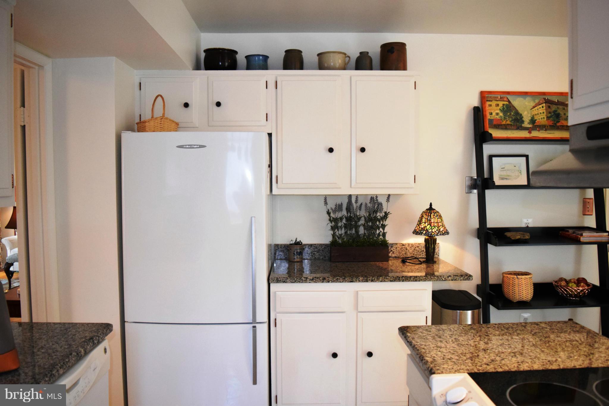 1763 Wainwright Drive Reston, VA 20190 - Photo 20 of 28 Kitchen