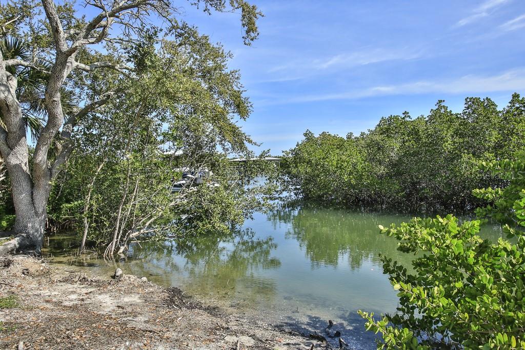 238 North Riverside Drive Edgewater, FL 32132 - Photo 21 of 44 Gallery Image 21
