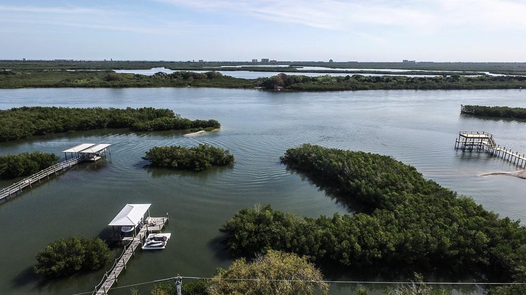 238 North Riverside Drive Edgewater, FL 32132 - Photo 4 of 44 Gallery Image 4