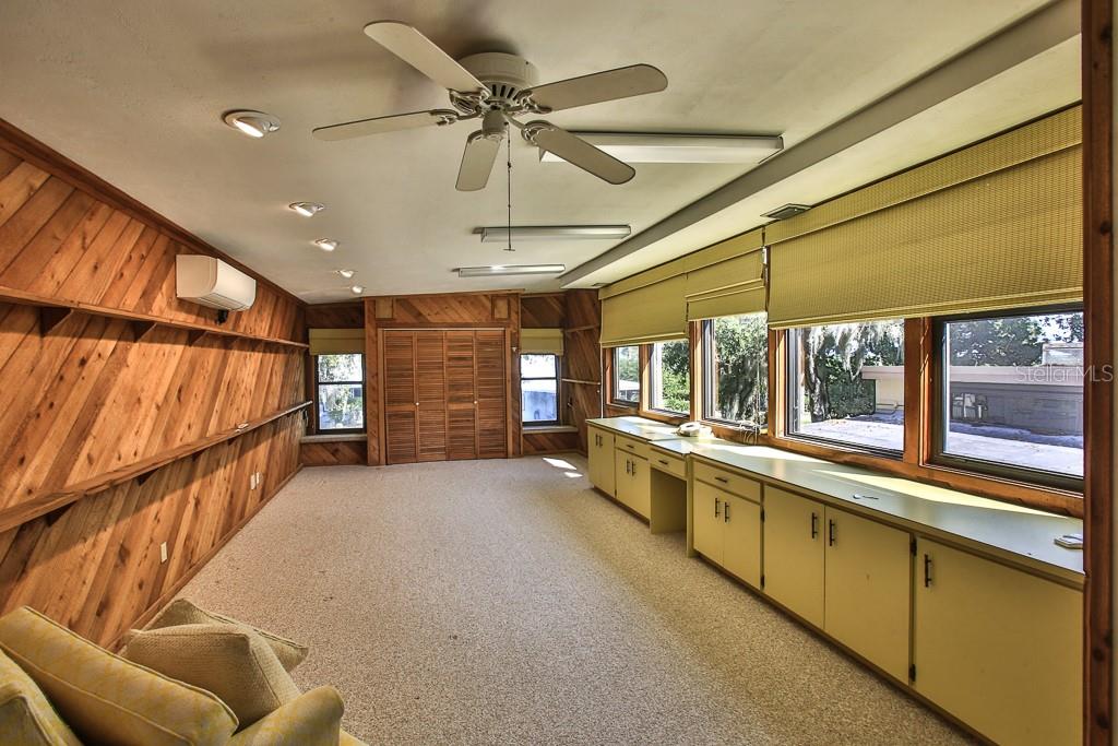 238 North Riverside Drive Edgewater, FL 32132 - Photo 5 of 44 Gallery Image 5