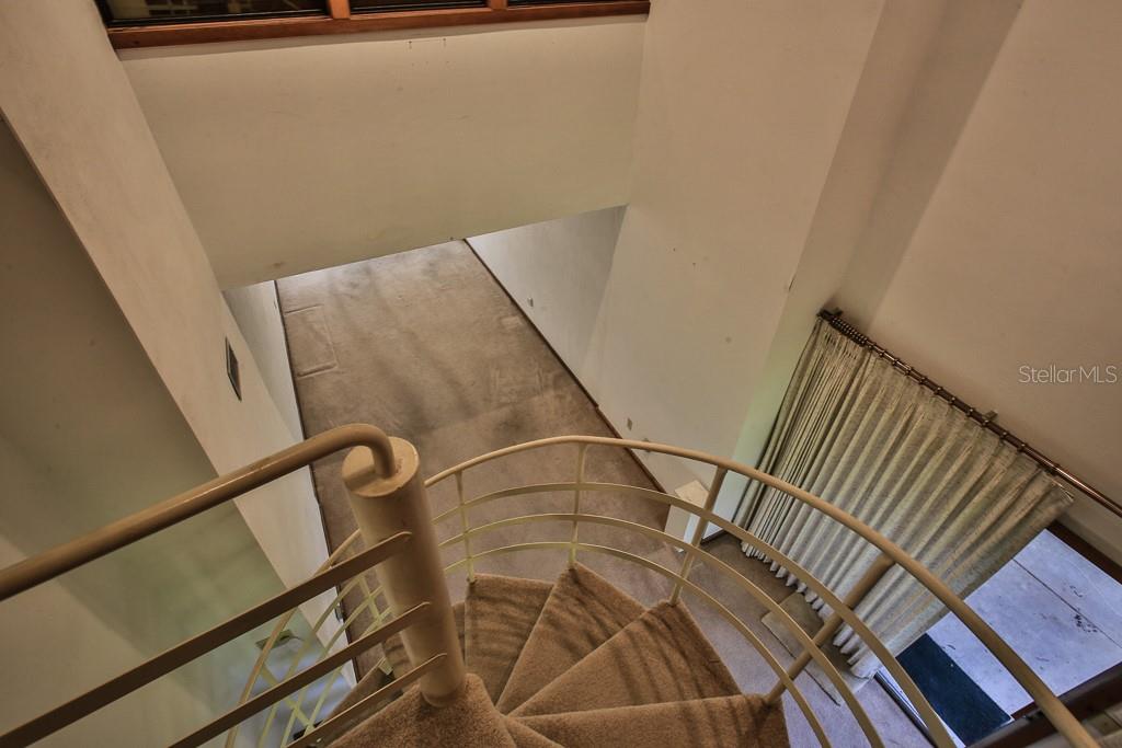 238 North Riverside Drive Edgewater, FL 32132 - Photo 10 of 44 Gallery Image 10