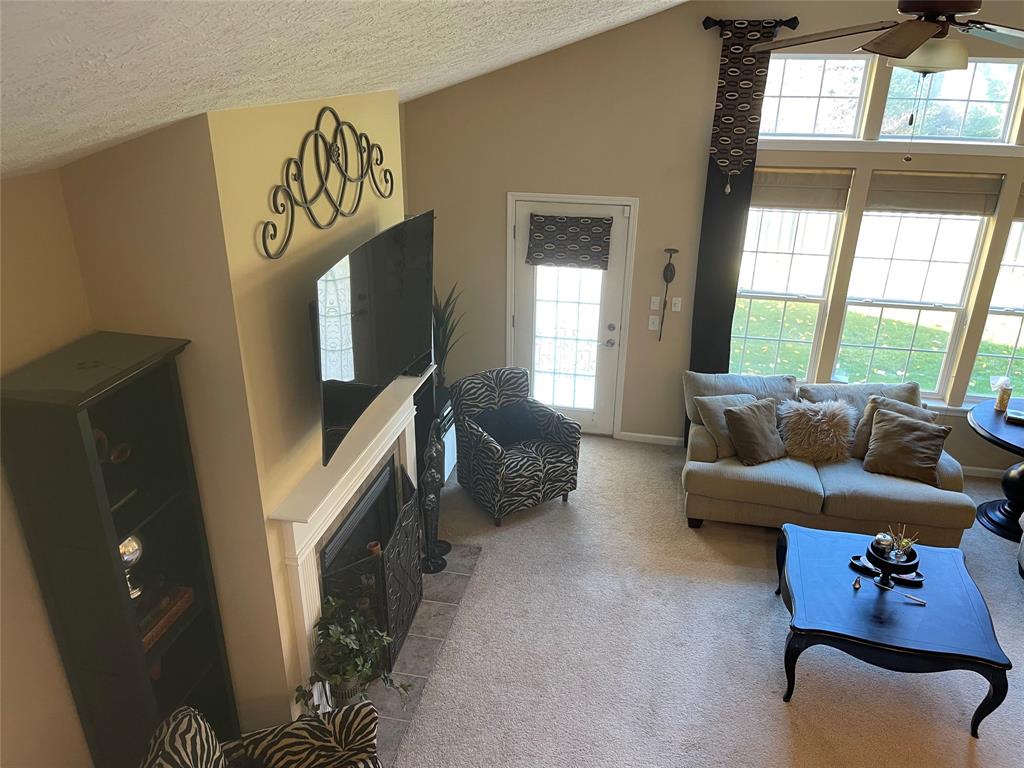 3512 Cardinal Way Carmel, IN 46074 - Photo 8 of 57