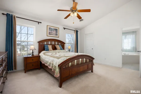 $300,000 | 11018 North Waterton Drive, Dunlap, IL 61525