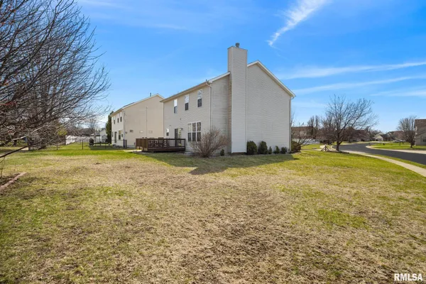 $300,000 | 11018 North Waterton Drive, Dunlap, IL 61525