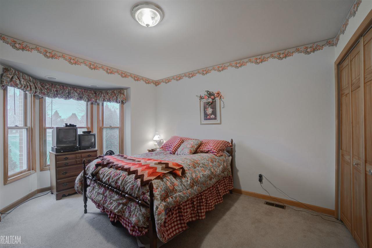 1070 Holmes Road Allenton, MI 48002 - Photo 22 of 38