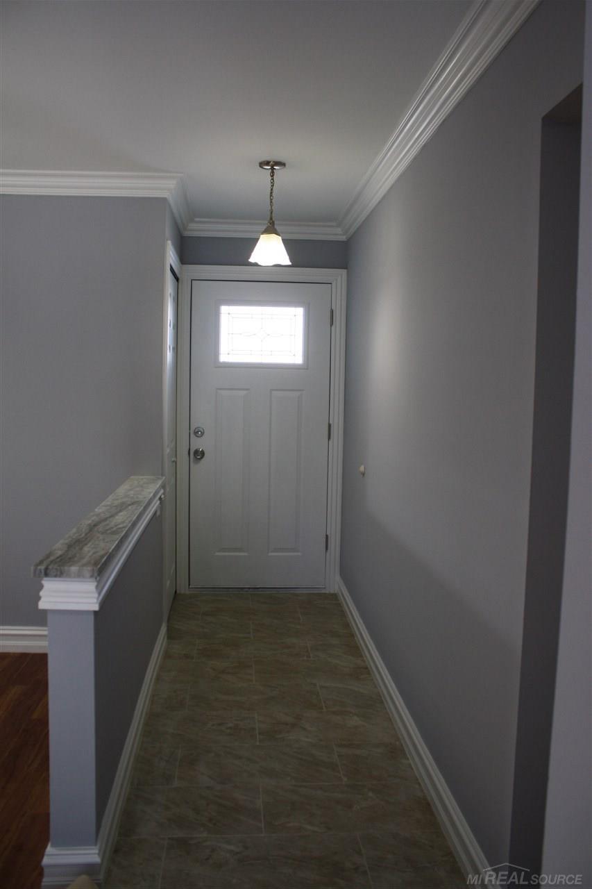 3106 Elmcrest Road Sterling Heights, MI 48310 - Photo 2 of 17