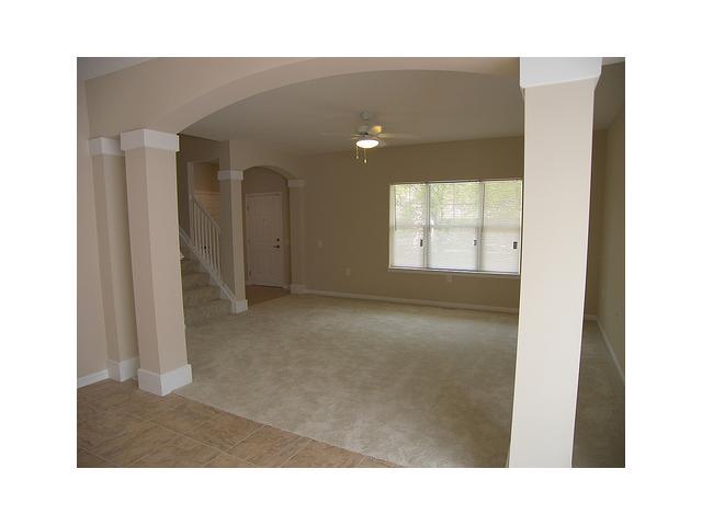 1728 Case Road Columbus, OH 43224 - Photo 3 of 10 Gallery Image 3