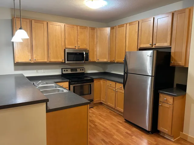 $223,000 | 2900 University Avenue Southeast, Unit 411, Minneapolis, MN 55414