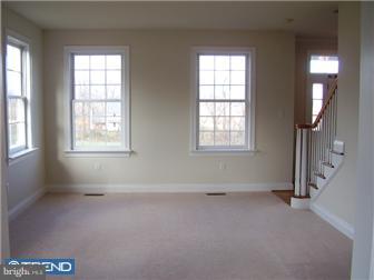 336 Ebelhare Road Pottstown, PA 19465 - Photo 7 of 12 Living Room