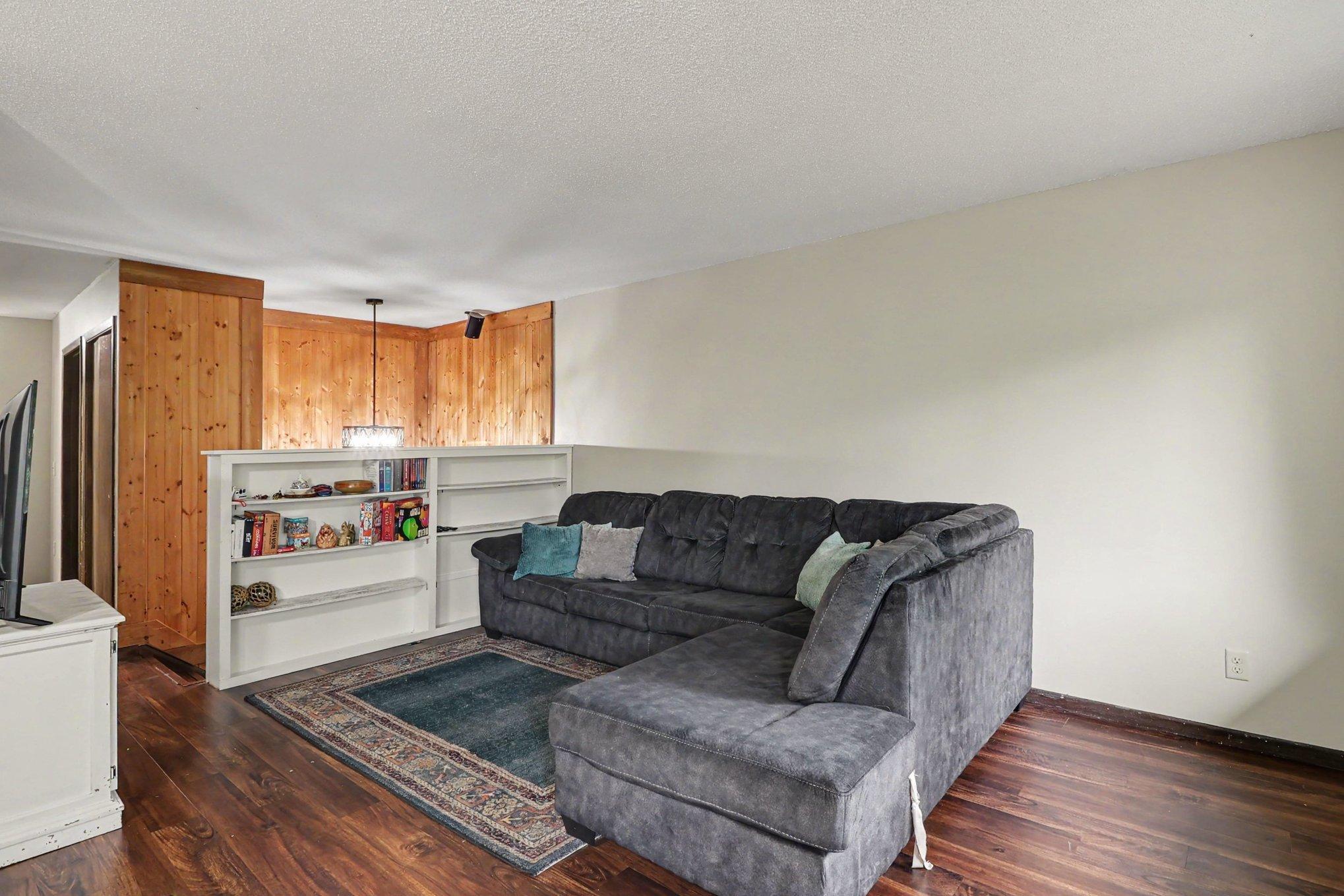 4490 Woodgate Point Eagan, MN 55122 - Photo 2 of 24