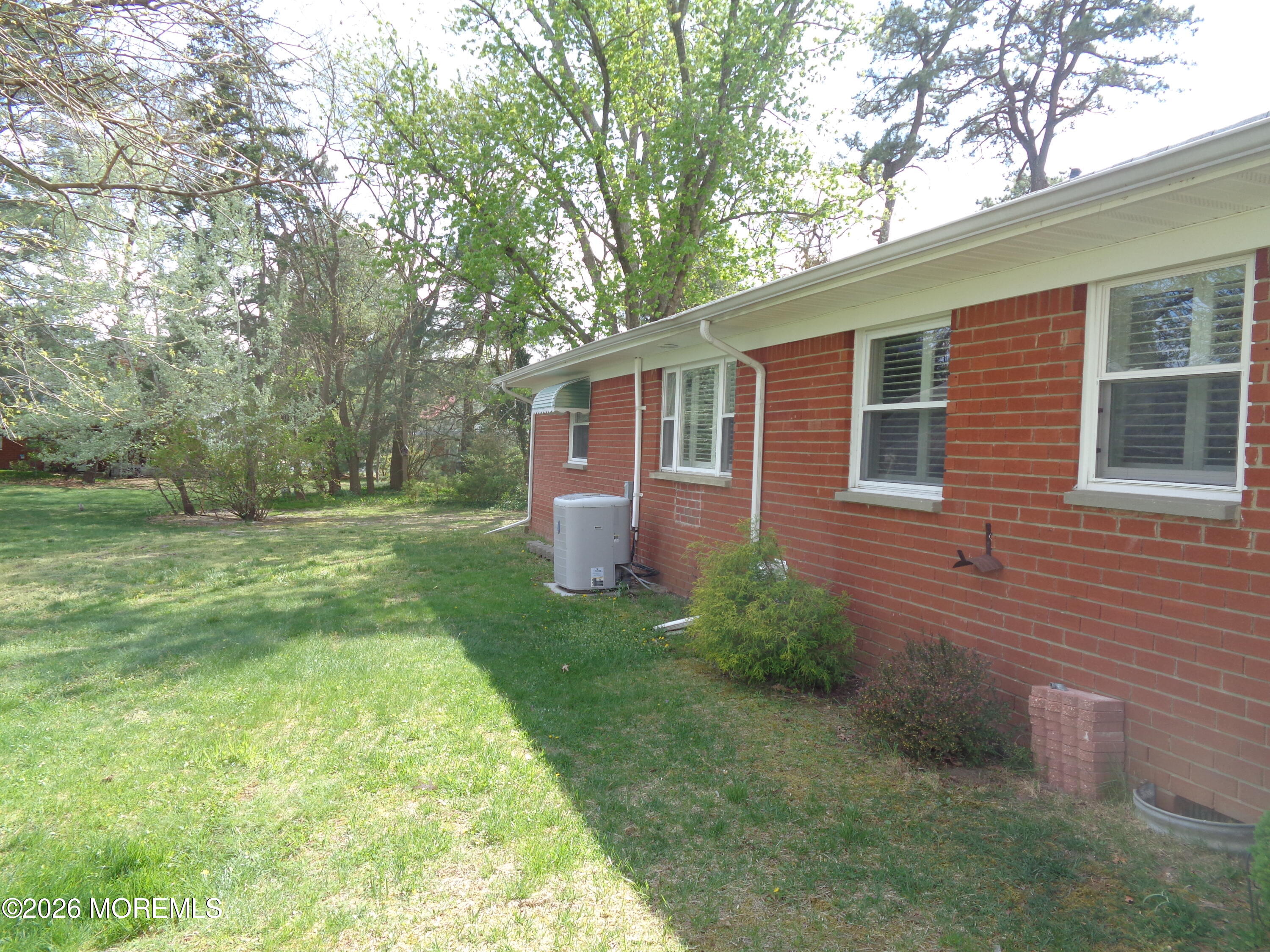 118 A Hope Road Whiting, NJ 08759 - Photo 15 of 16 118a Hope 037