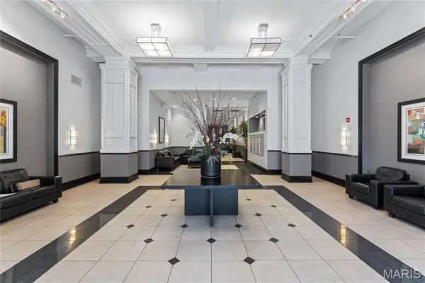 $174,900 | 1501 Locust Street, Unit 905, St. Louis, MO 63103