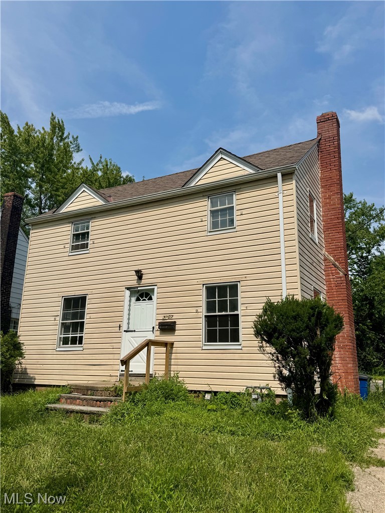3207 Livingston Road Cleveland, OH 44120 - Photo 2 of 22 Gallery Image 2