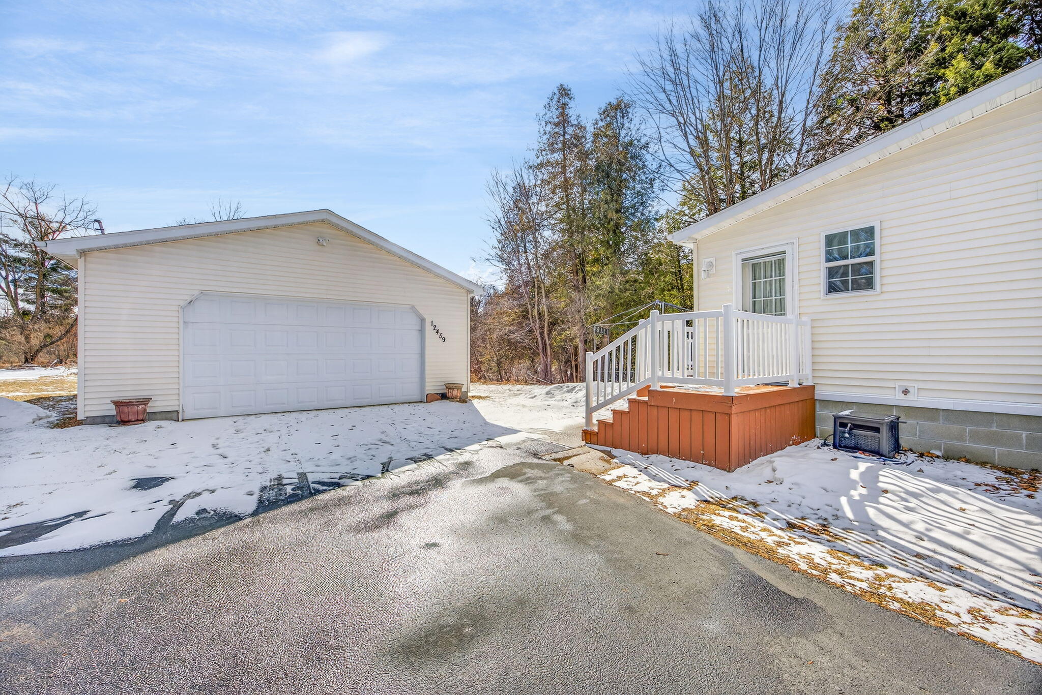 12459 Pierce Road Stanwood, MI 49346 - Photo 12 of 47 Garage & Side enterance