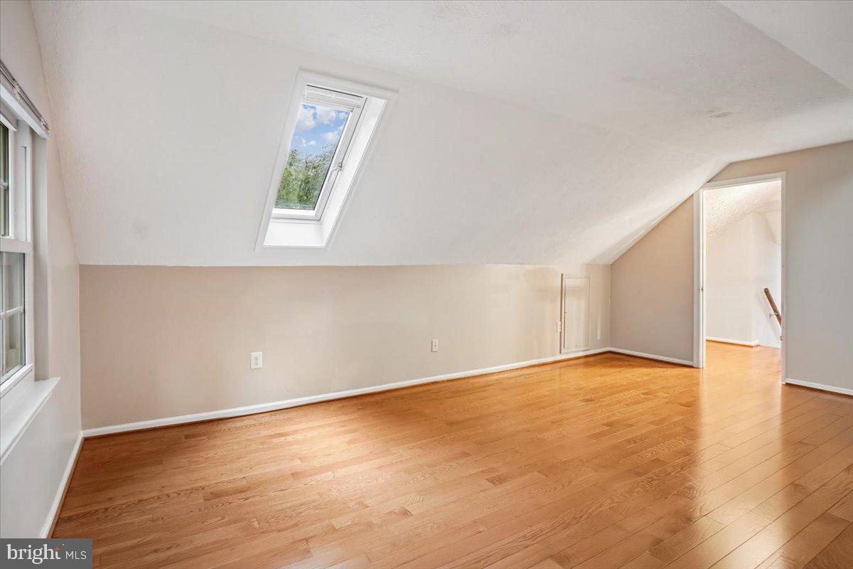 1877 Post Oak Trail Reston, VA 20191 - Photo 35 of 52