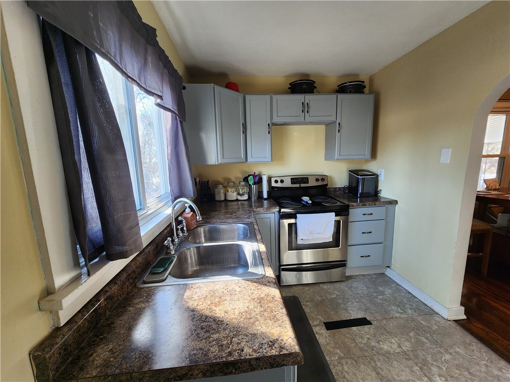 1395 Lincoln Hwy Road Lerna, IL 62440 - Photo 5 of 29 Kitchen