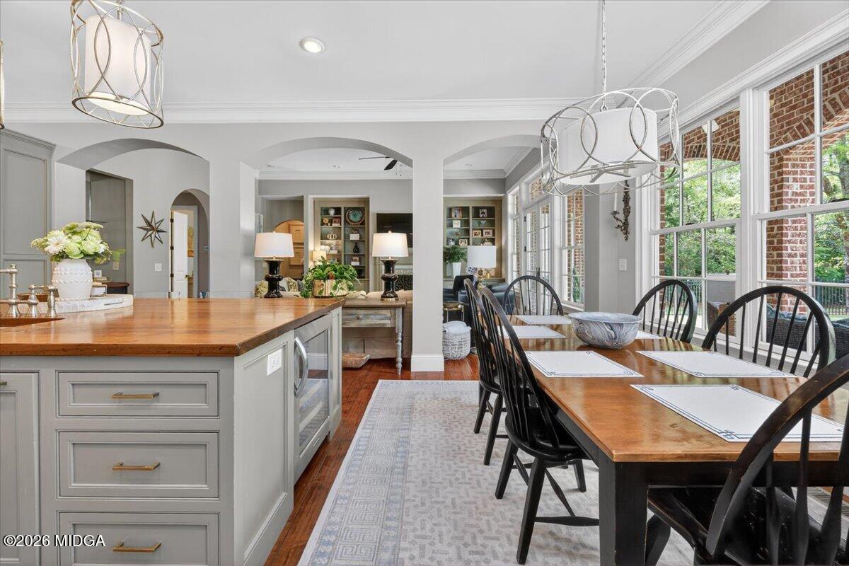 106 Lagrange Place Macon, GA 31210 - Photo 17 of 76 Breakfast Area