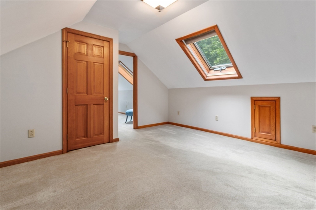 28 Cumberland Road Reading, MA 01867 - Photo 25 of 36 Gallery Image 25