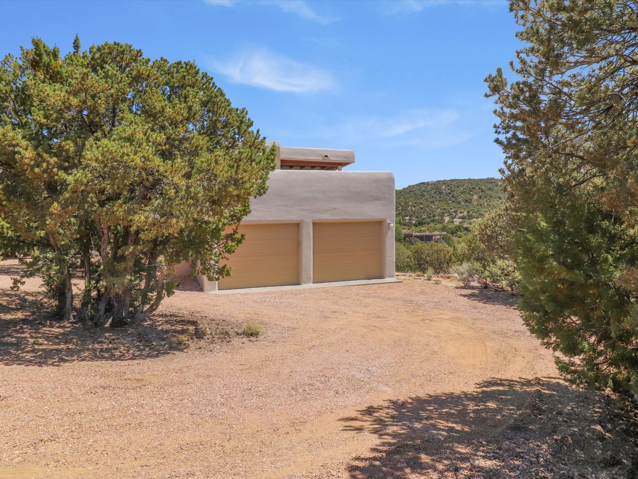 975 Indian Ridge Road Santa Fe, NM 87501 - Photo 52 of 67 Garage
