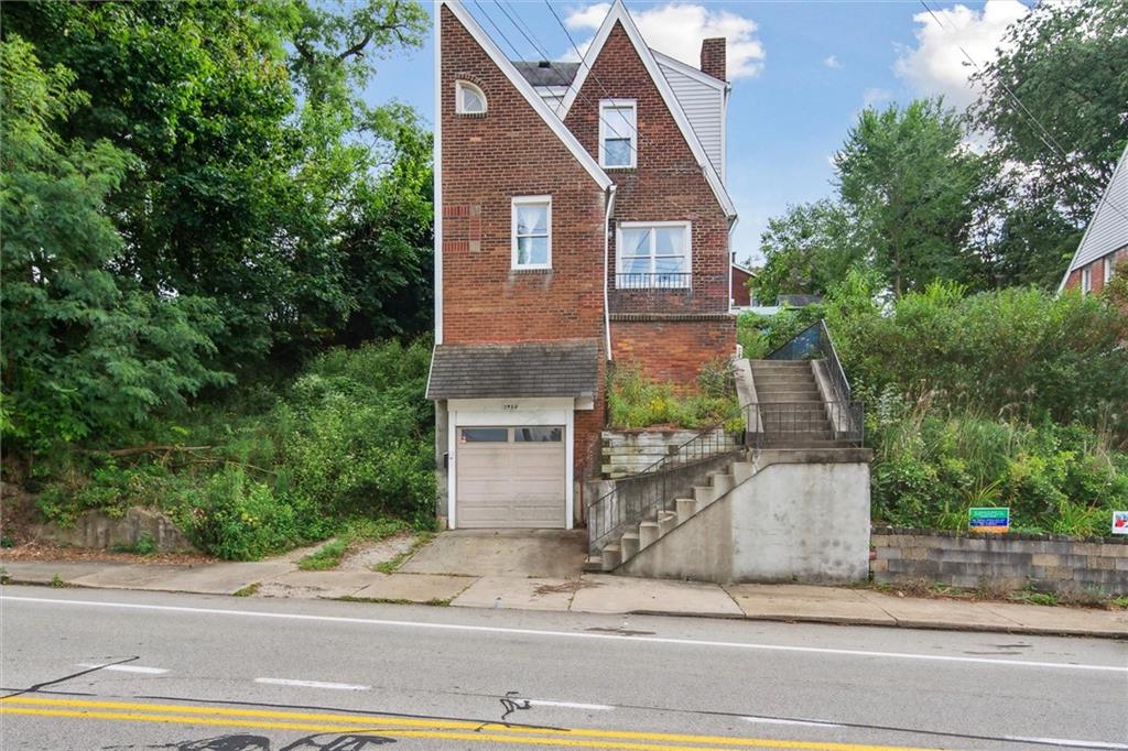 1934 Noblestown Road Pittsburgh, PA 15205 - Photo 1 of 24 Gallery Image 1