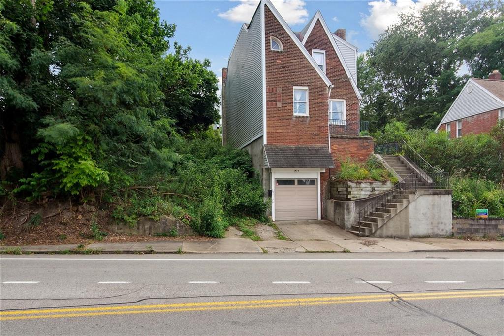 1934 Noblestown Road Pittsburgh, PA 15205 - Photo 2 of 24 Gallery Image 2