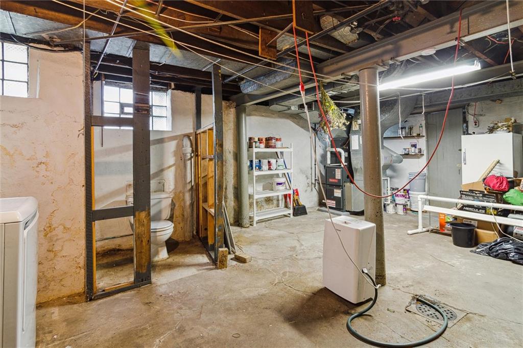 1934 Noblestown Road Pittsburgh, PA 15205 - Photo 22 of 24 Gallery Image 22