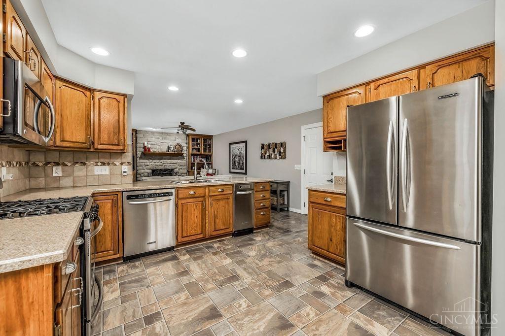 618 Fleming Road Cincinnati, OH 45231 - Photo 10 of 49 Gallery Image 10