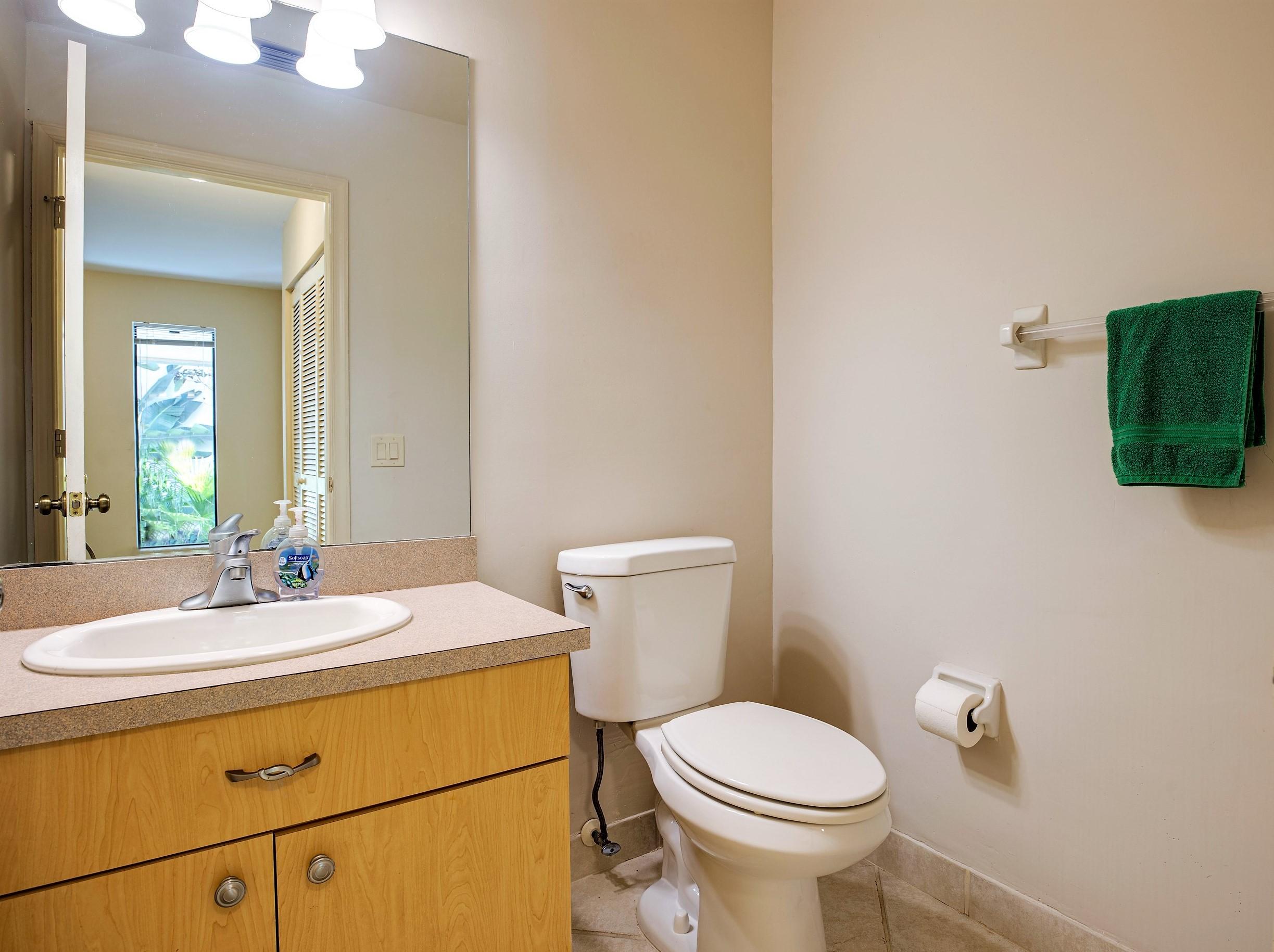 5529 Croydon Court Boca Raton, FL 33486 - Photo 15 of 30 Half Bath