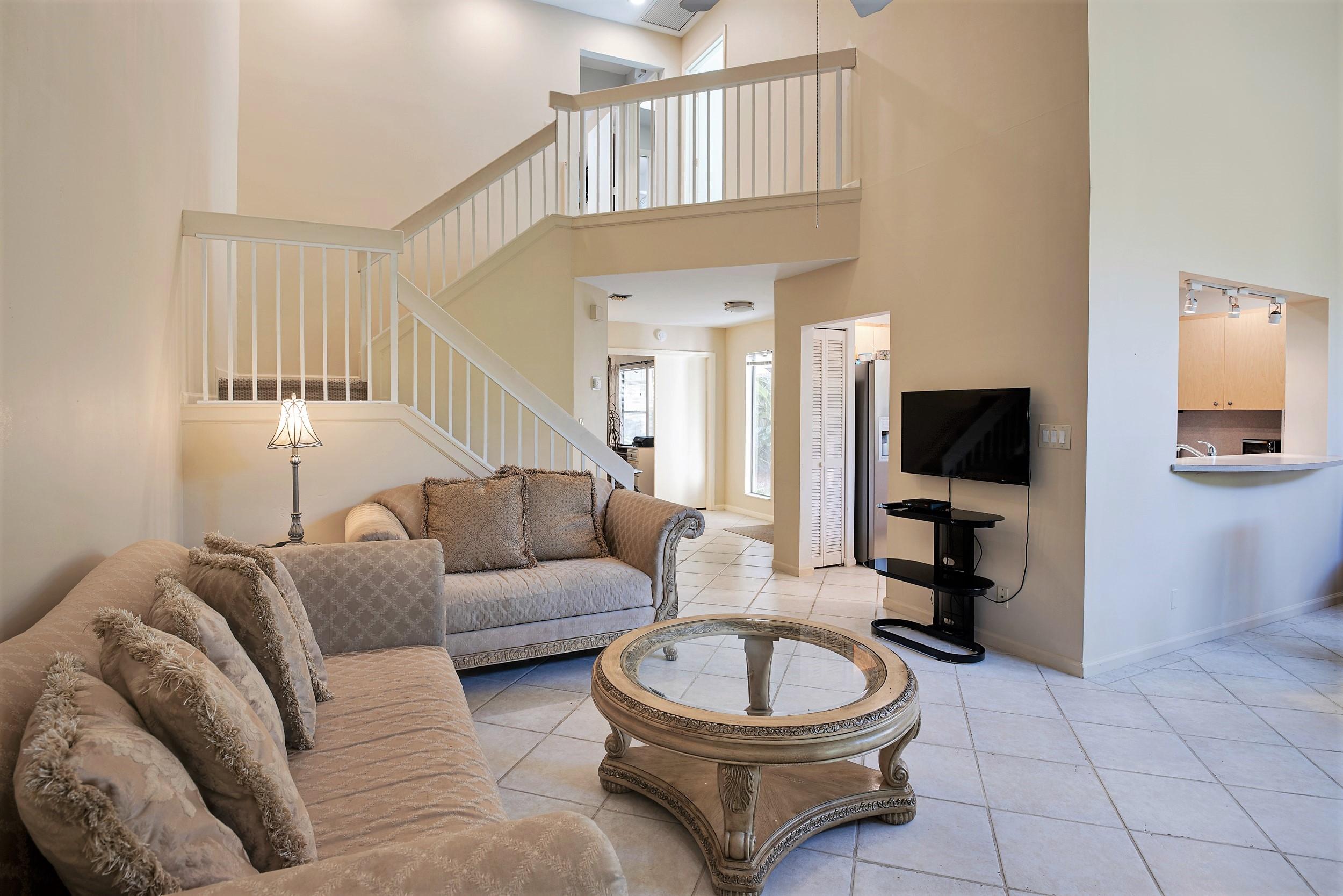5529 Croydon Court Boca Raton, FL 33486 - Photo 7 of 30 Family Room