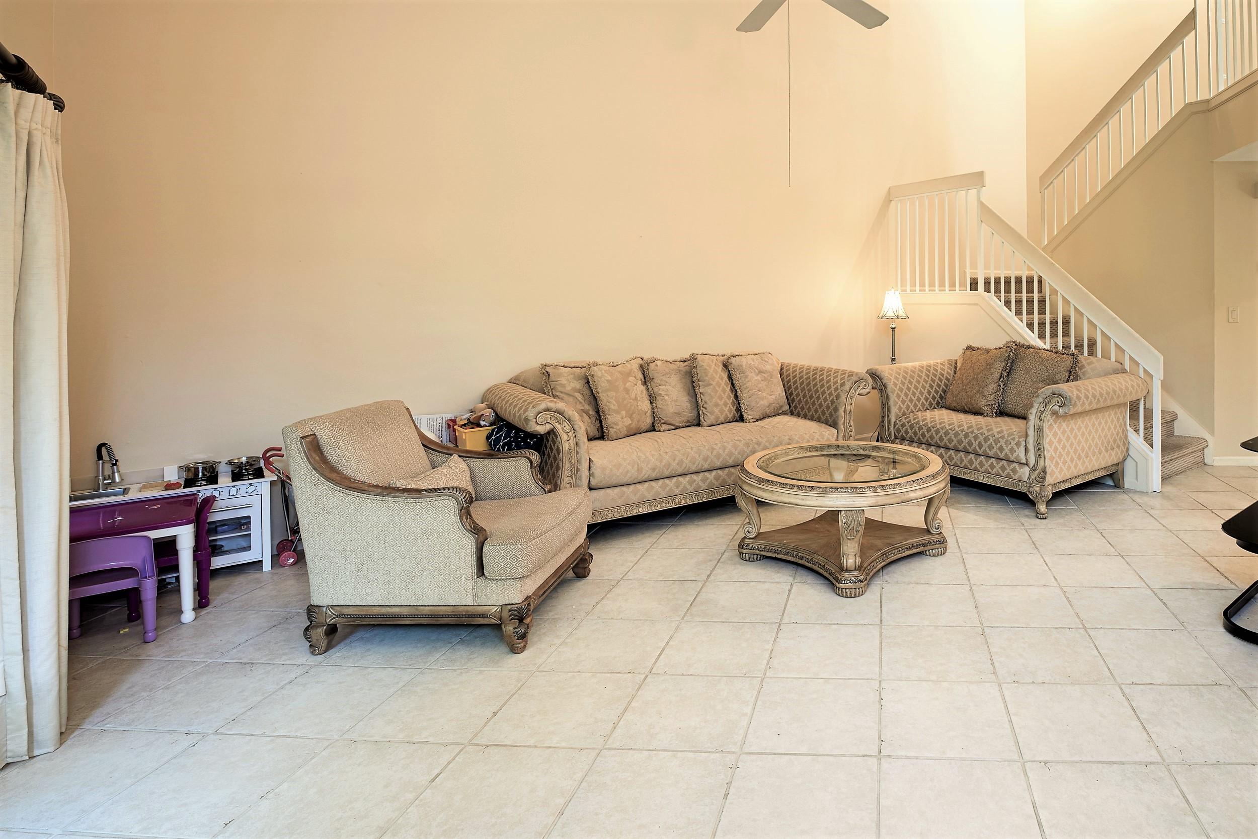 5529 Croydon Court Boca Raton, FL 33486 - Photo 8 of 30 Family Room