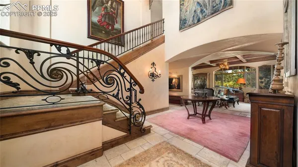 a view of entryway and dining room