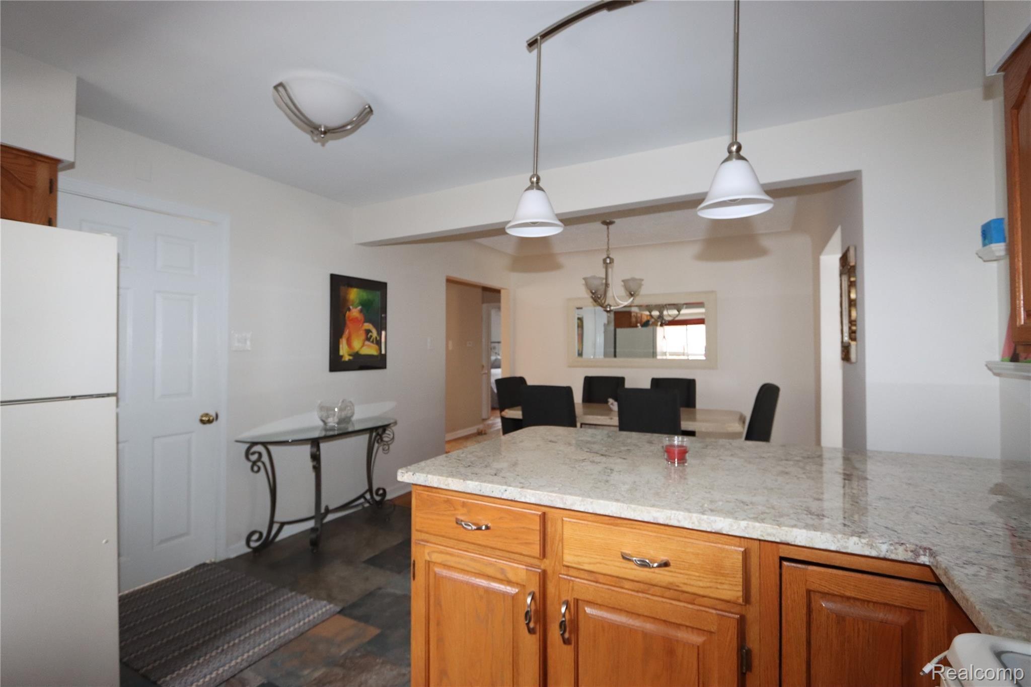 2827 Bembridge Road Royal Oak, MI 48073 - Photo 17 of 38 IMG_8489 DINING ROOM.JPG