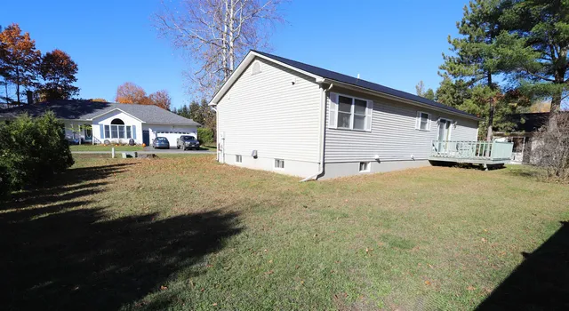 $289,000 | 25 Juniper Street, Newport, VT 05855