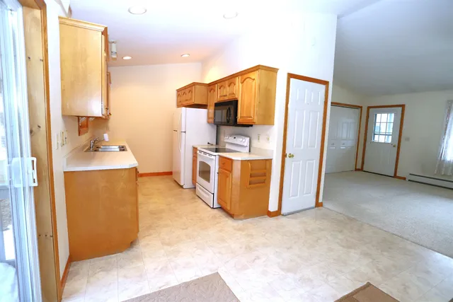 $289,000 | 25 Juniper Street, Newport, VT 05855