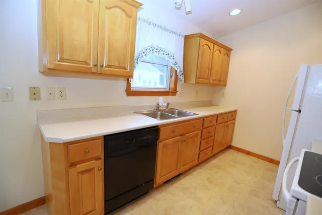 $289,000 | 25 Juniper Street, Newport, VT 05855