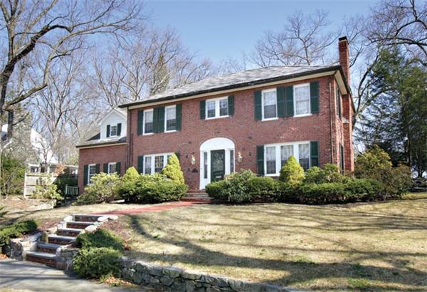 73 Arlington Road Brookline, MA 02467 - Photo 1 of 8