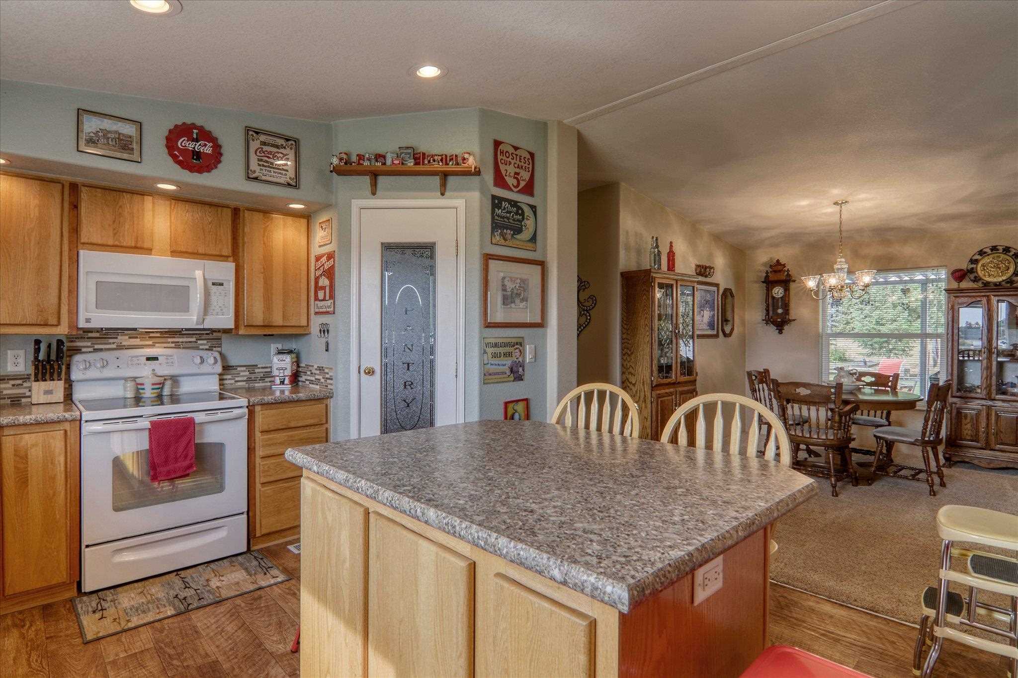 8508 South Cedar Road Spokane, WA 99224 - Photo 8 of 40