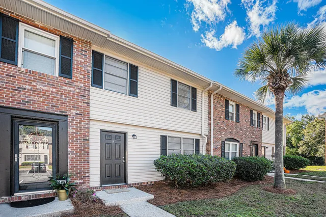 $265,000 | 415 Parkdale Drive, Unit 14D, Charleston, SC 29414