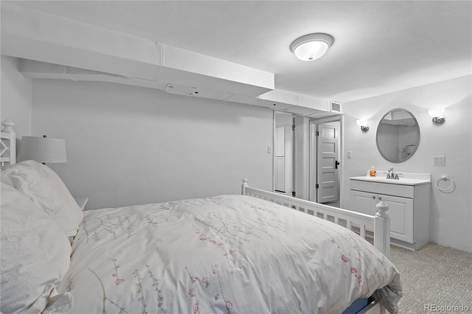 1121 Hudson Street Denver, CO 80220 - Photo 31 of 45