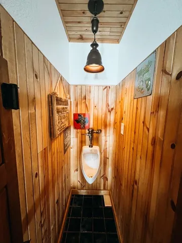 a view of a house with a outdoor space